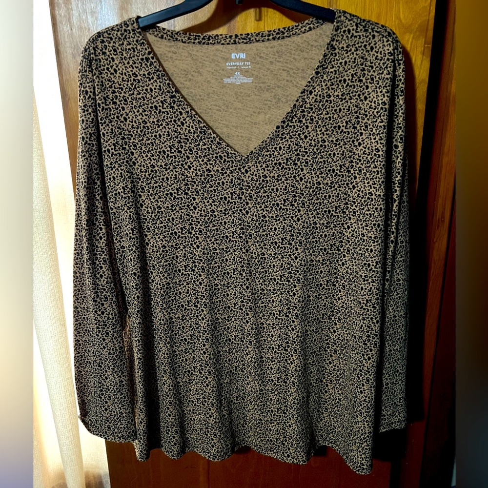 EVRI (4X) Everyday Tee— Cheetah Print - NWOT